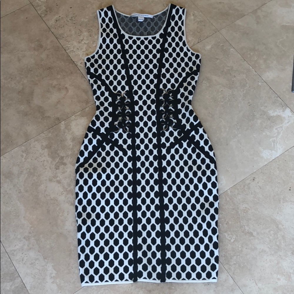 Diane von Furstenberg Black/white hot dress 🦋